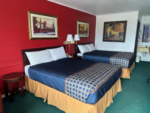 Gateway Inn image 13